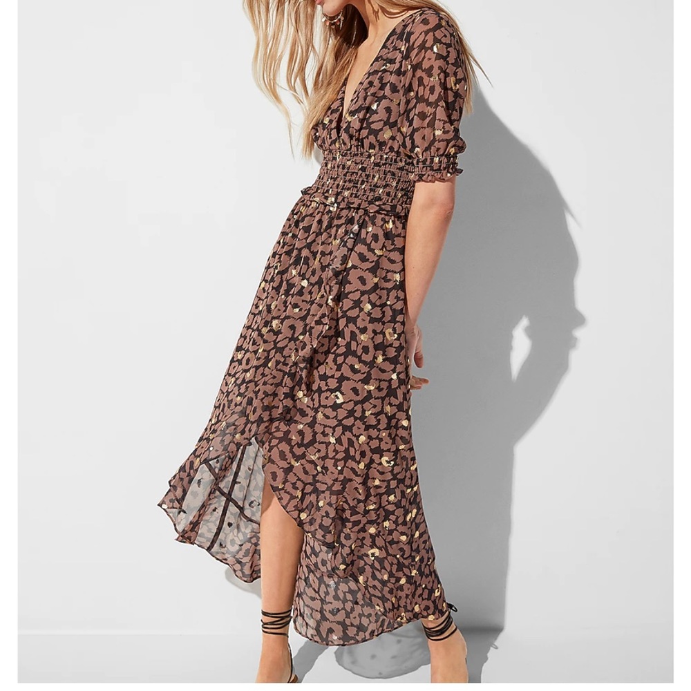 EXPRESS Flowy Dress Leopard Smocked Waist Midi Dress High Lo Short Sleeve FS